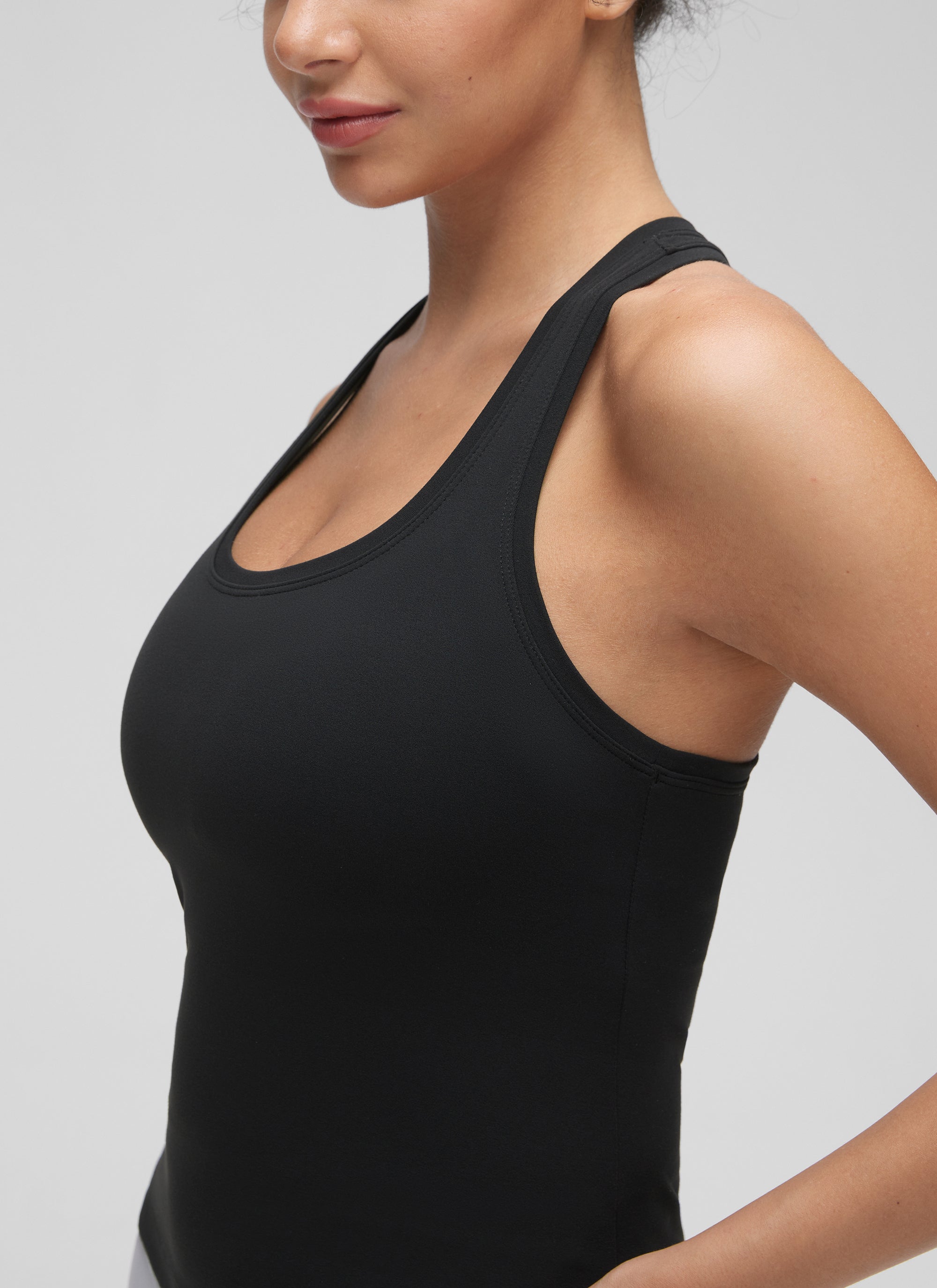 CRZ YOGA Pambabaeng Yoga Masikip na Kasuotan Butterluxe Crewneck Tank Top Racerback Itim