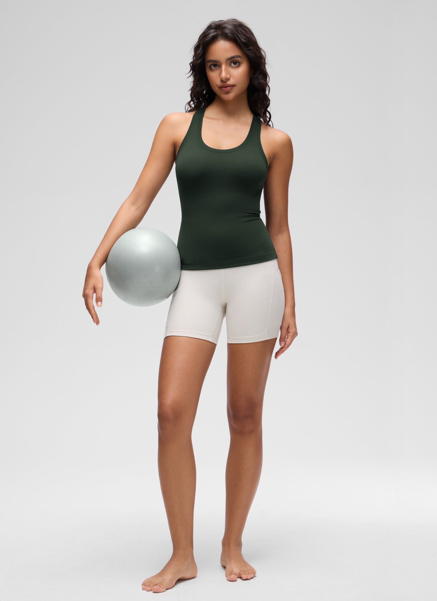 CRZ YOGA Pambabaeng Yoga Masikip na Kasuotan Butterluxe Crewneck Tank Top Racerback Legend Green