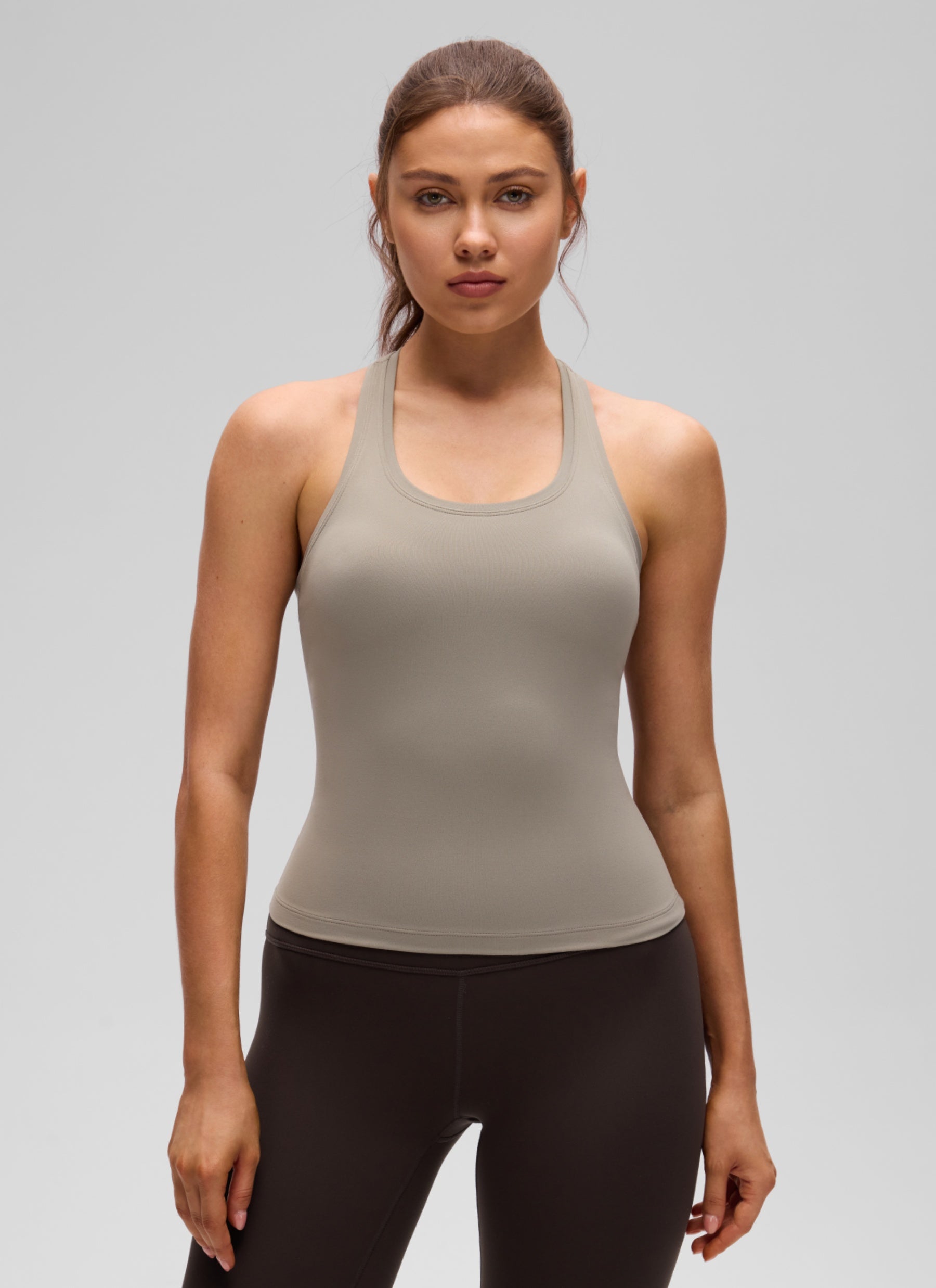 CRZ YOGA Pambabaeng Yoga Masikip na Kasuotan Butterluxe Crewneck Tank Top Racerback Warm Ash Grey