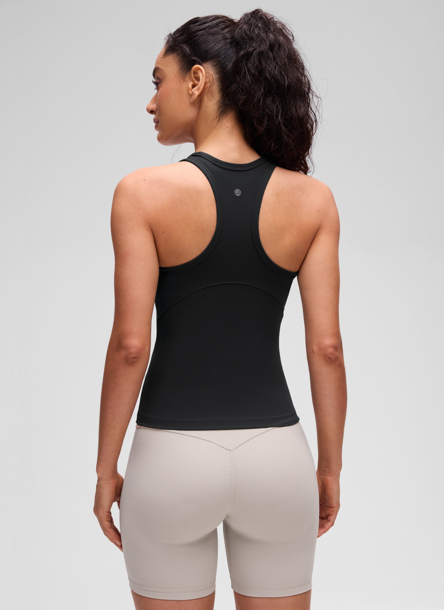 CRZ YOGA Pambabaeng Yoga Tight Fit Tops Butterluxe Tank Top na Mataas ang Neck na Itim