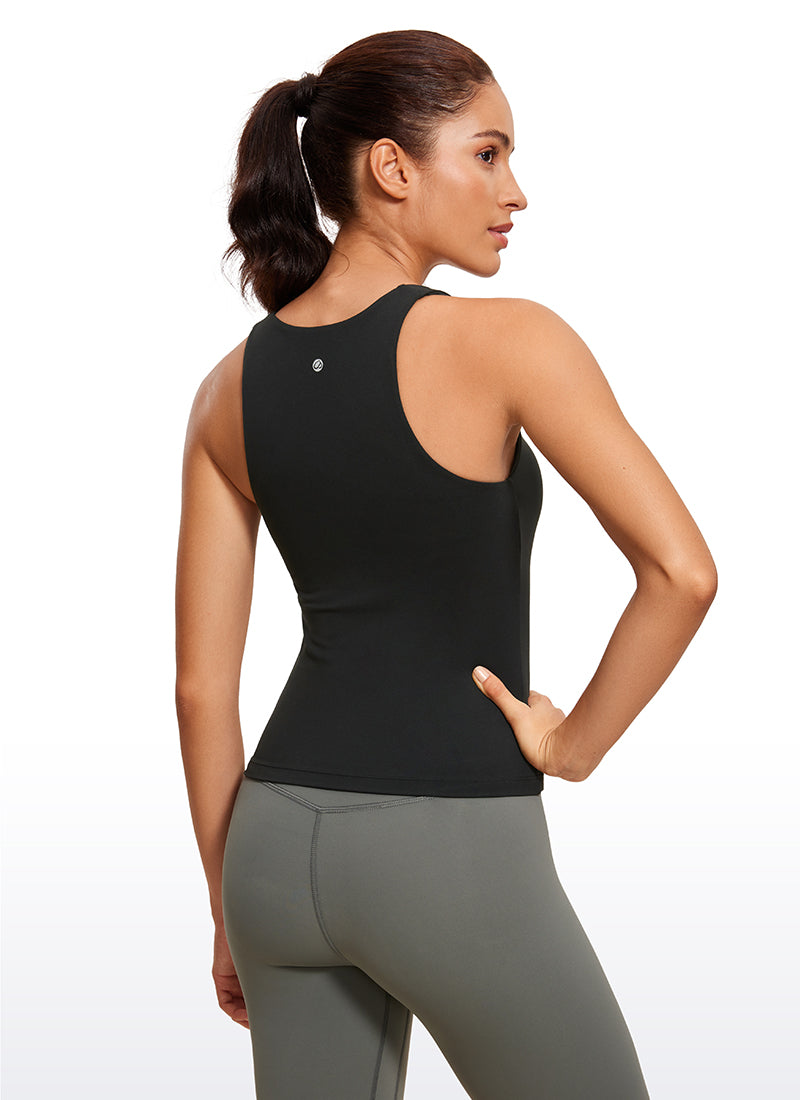 CRZ YOGA Pambabaeng Yoga Slim Fit Tops Butterluxe Itinayo sa Bra na may V Neck na Itim