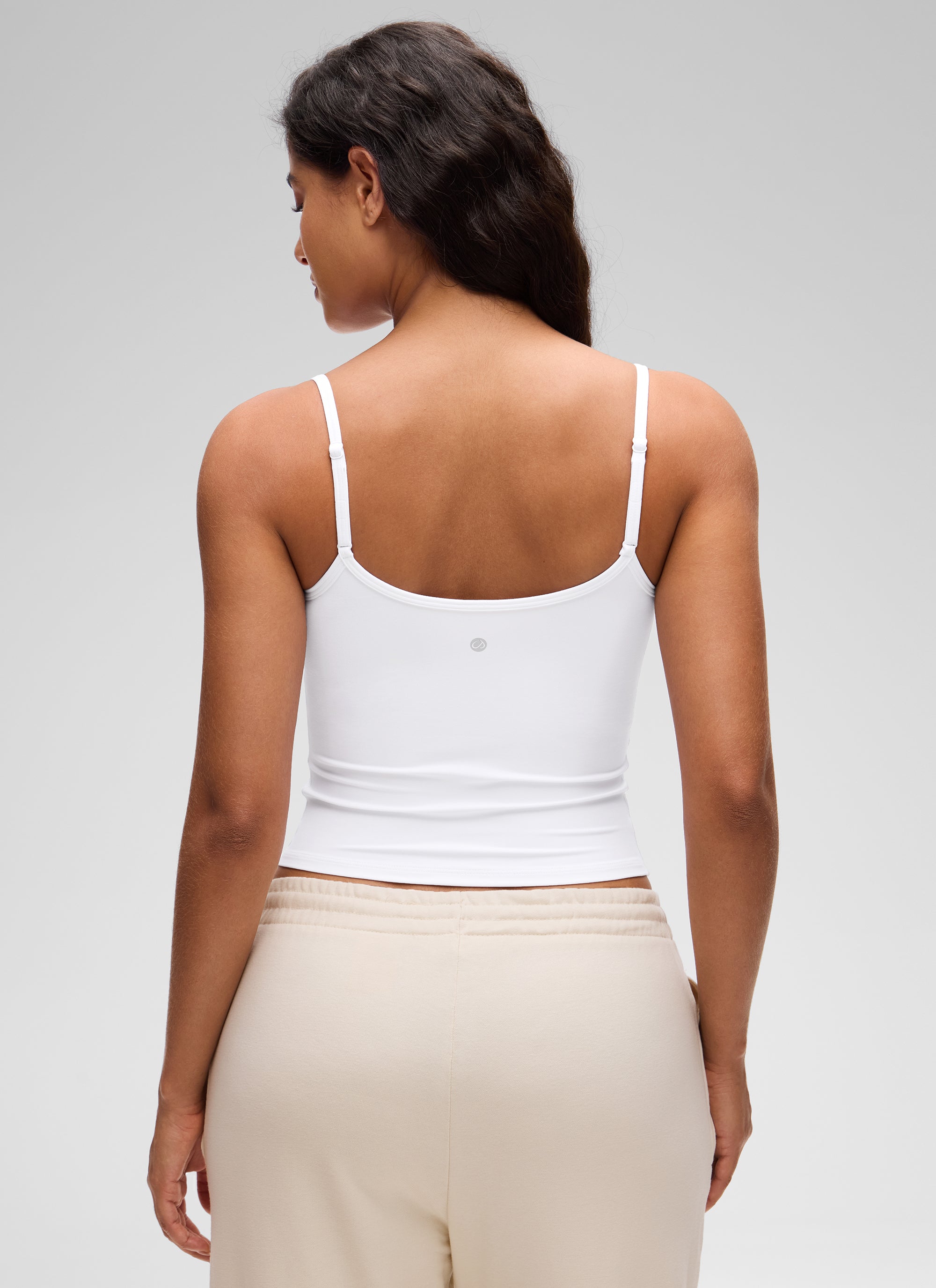 CRZ YOGA Pambabae Butterluxe Kaswal na Scoop Neck U Back Double Lined Tank White