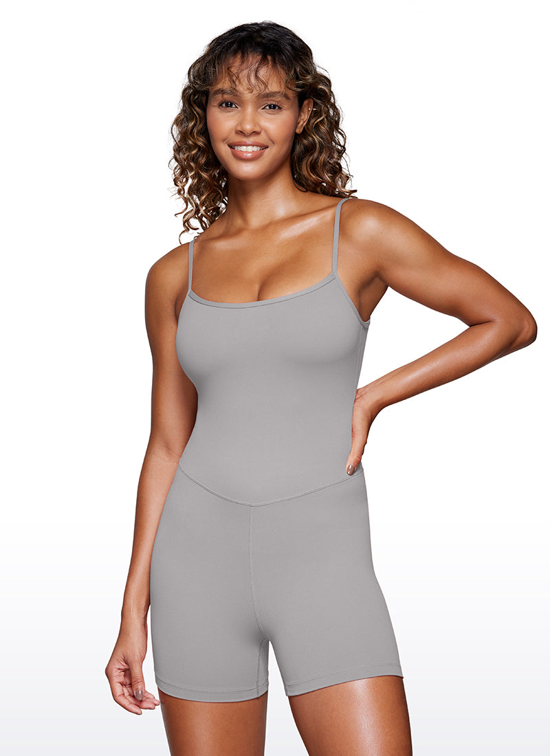 CRZ YOGA Pambabaeng Yoga Tight Fit Romper Shorts Bodysuit Jumpsuits Gull Gray