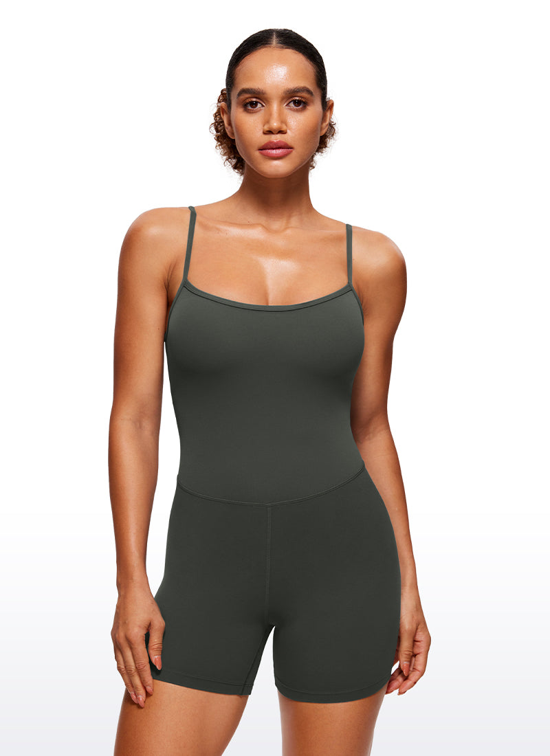 CRZ YOGA Pambabaeng Yoga Tight Fit Romper Shorts Bodysuit Jumpsuits na Olive Green