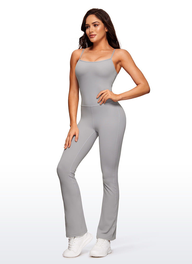 CRZ YOGA Pambabaeng Yoga Tight Fit Flare Jumpsuits na may Built-in na Bra Bodysuits na Gull Gray