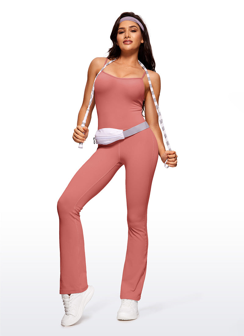 CRZ YOGA Pambabaeng Yoga Tight Fit Flare Jumpsuits na may Built-in na Bra Bodysuits na Briar Rose