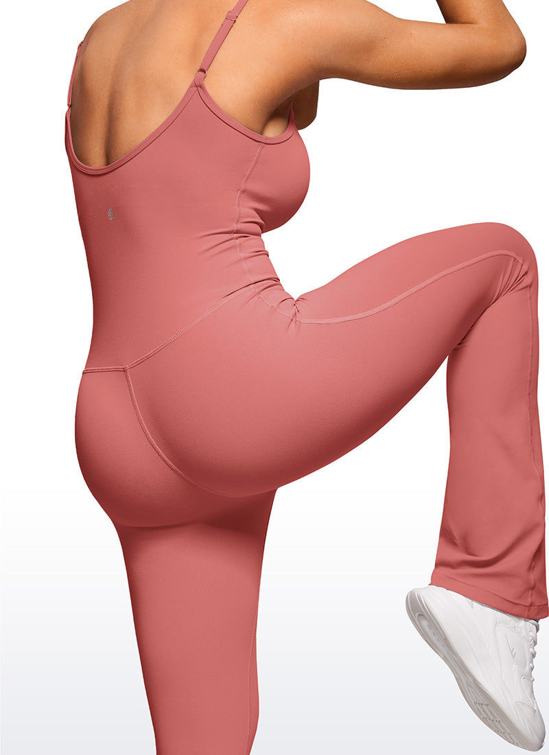CRZ YOGA Pambabaeng Yoga Tight Fit Flare Jumpsuits na may Built-in na Bra Bodysuits na Briar Rose