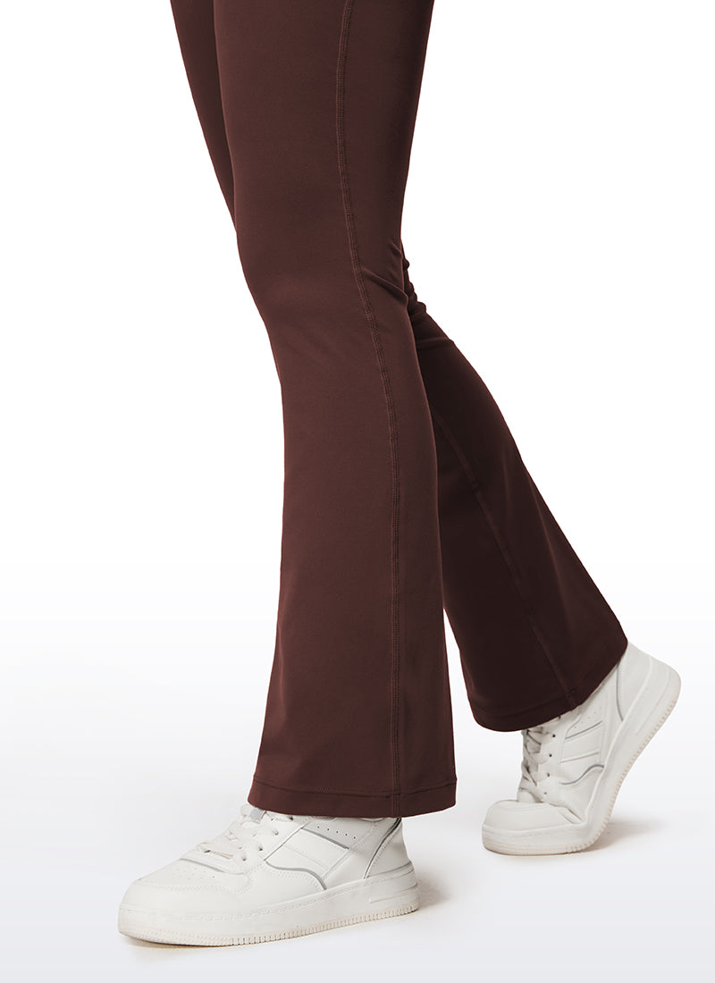 CRZ YOGA Pambabaeng Yoga Tight Fit Flare Jumpsuits na may Built-in na Bra Bodysuits na Kulay Taupe