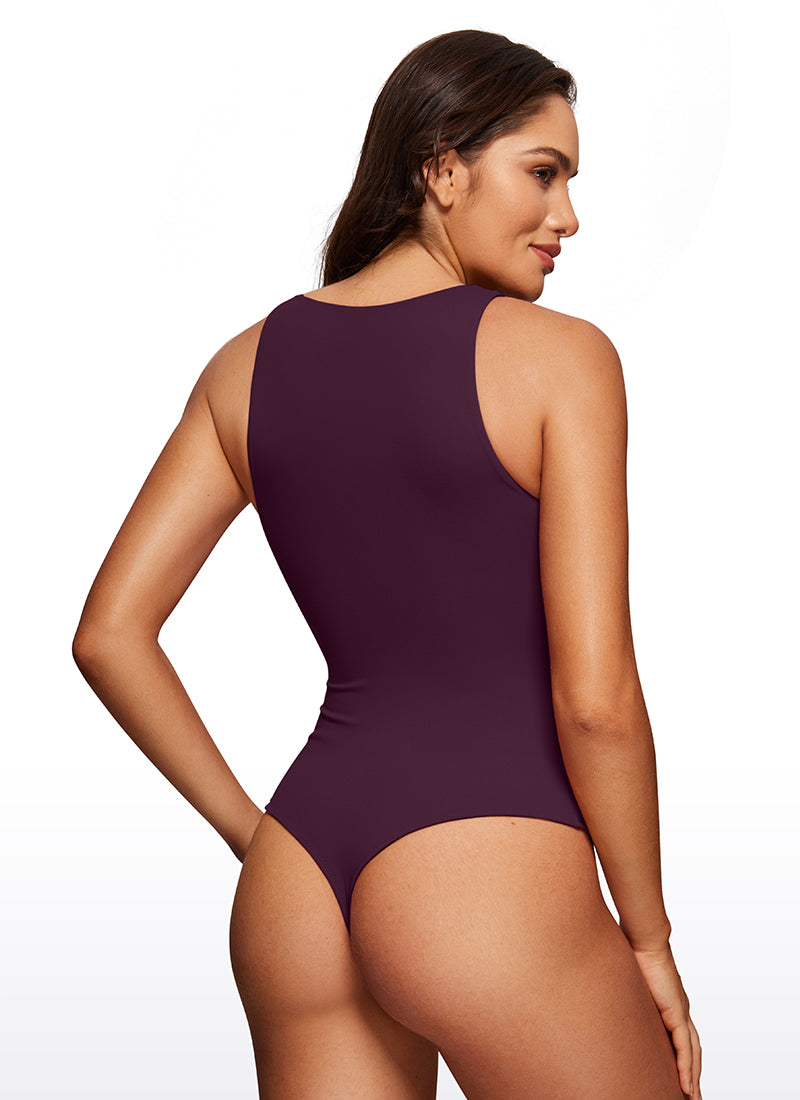 CRZ YOGA Pambabaeng Yoga Tight Fit High Neck Racerback Bodysuits na Madilim na Lila