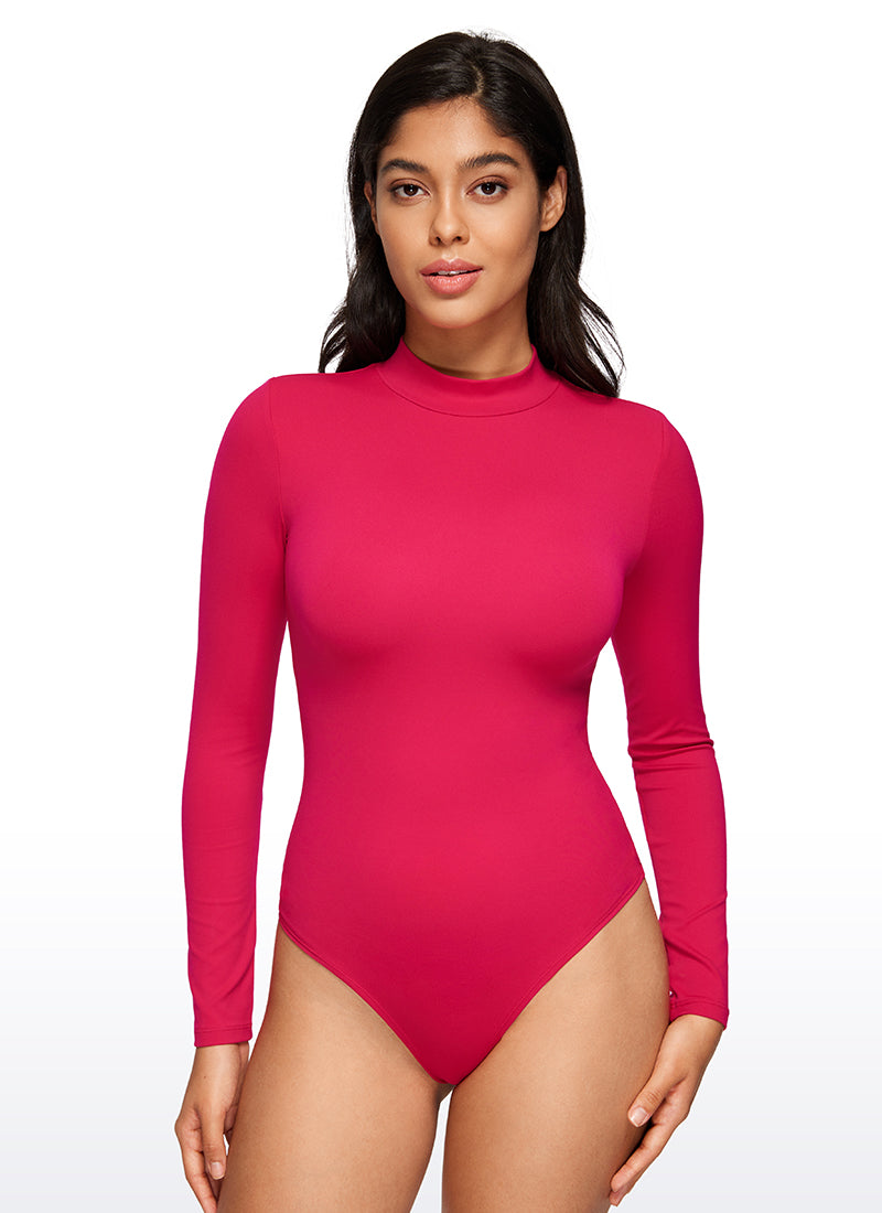 CRZ YOGA Pambabaeng Yoga Tight Fit Mock Turtleneck Long Sleeves Bodysuits Viva Magenta