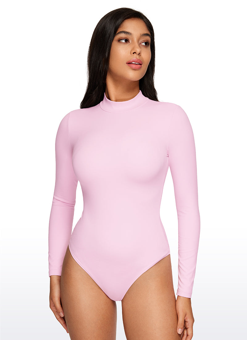 CRZ YOGA Pambabaeng Yoga Tight Fit Mock Turtleneck Long Sleeves Bodysuits na Kulay Pink Peony