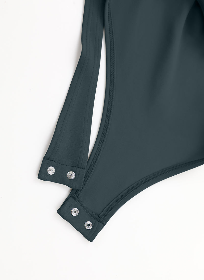 CRZ YOGA Pambabaeng Yoga Tight Fit Square Neck Long Sleeves Bodysuits na Forest Dark Green