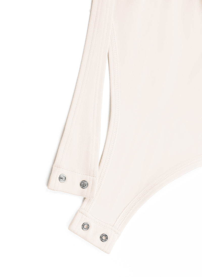 CRZ YOGA Pambabaeng Yoga Tight Fit Square Neck Long Sleeves Bodysuits na Puting Aprikot