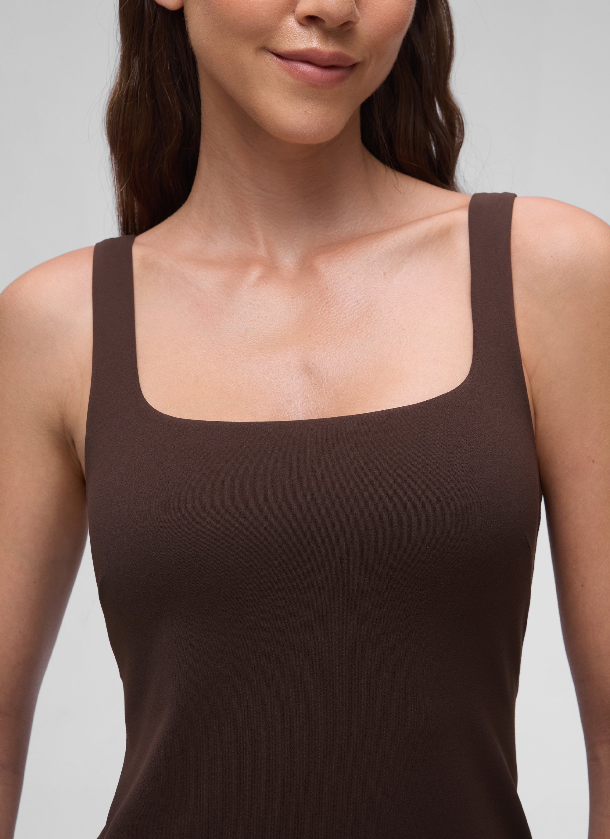 CRZ YOGA Babae Butterluxe Square Neck Shelf Bra Tennis Dresses A line Hot Fudge Brown