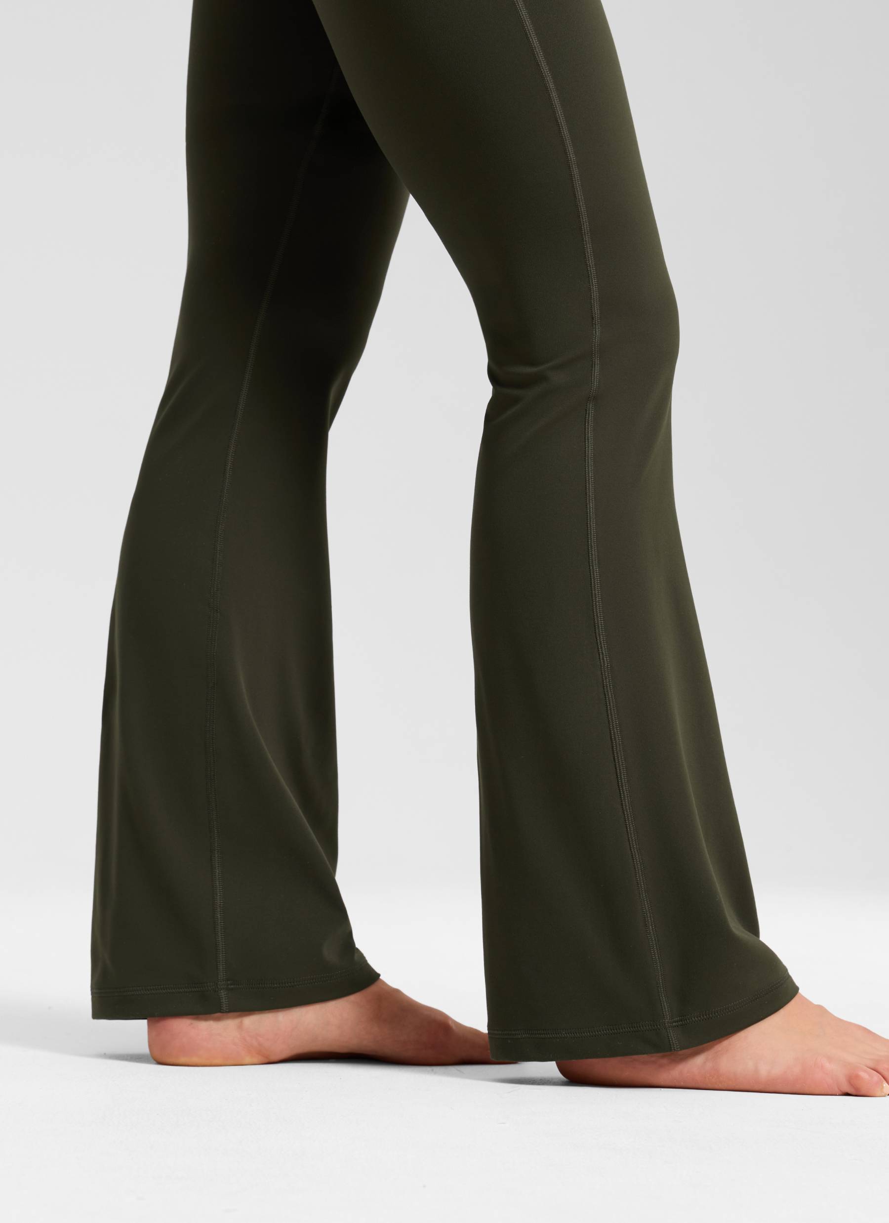 Butterluxe Mataas na Baywang na Maluwag na Paa na may Bootcut na may Bulsa na Leggings 31