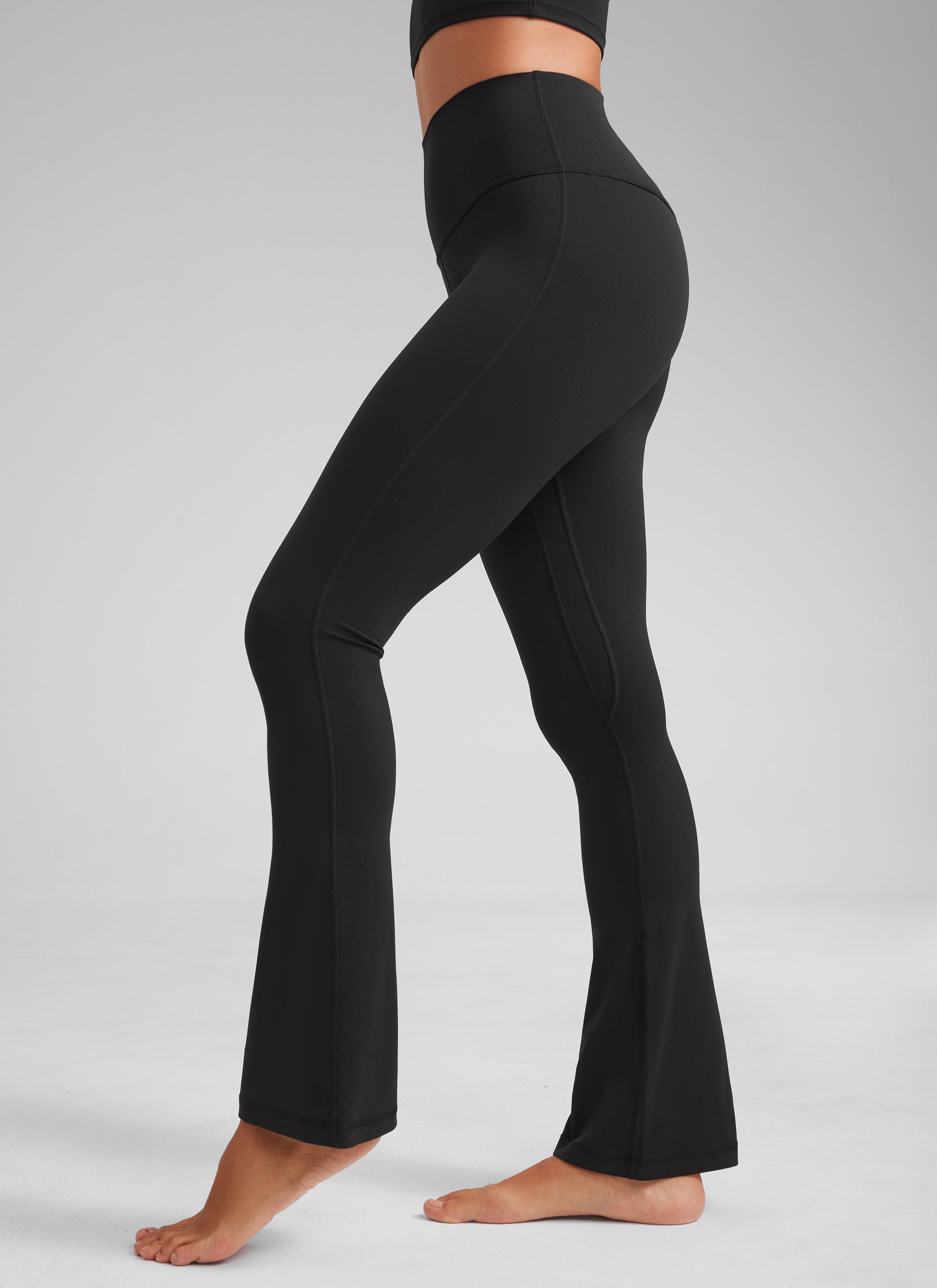 CRZ YOGA Babae Butterluxe Mini Flared Leggings na may Mataas na Baywang at Bulsa 30