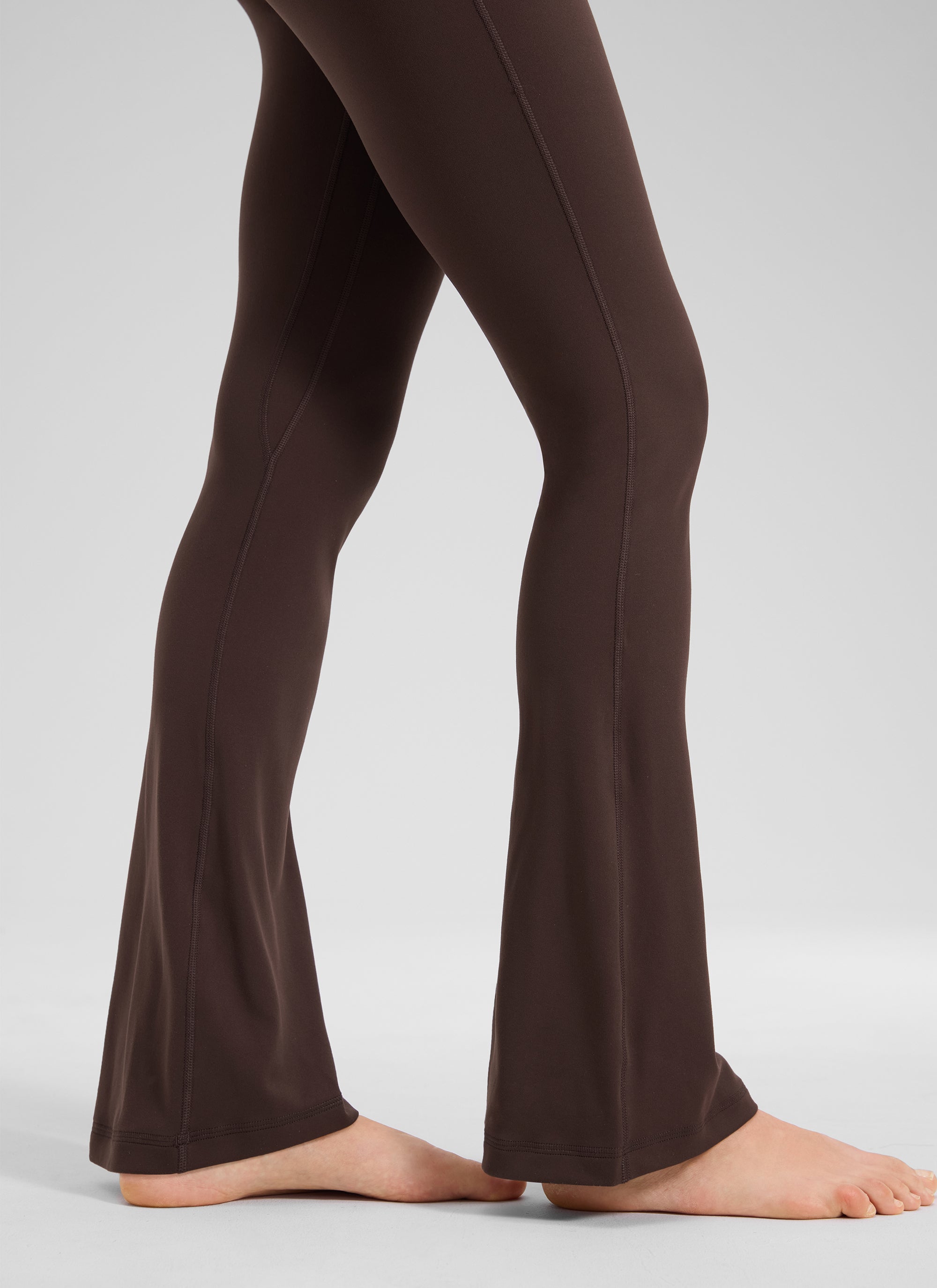 CRZ YOGA Babae Butterluxe Mini Flared Leggings na may Mataas na Baywang at Bulsa 30