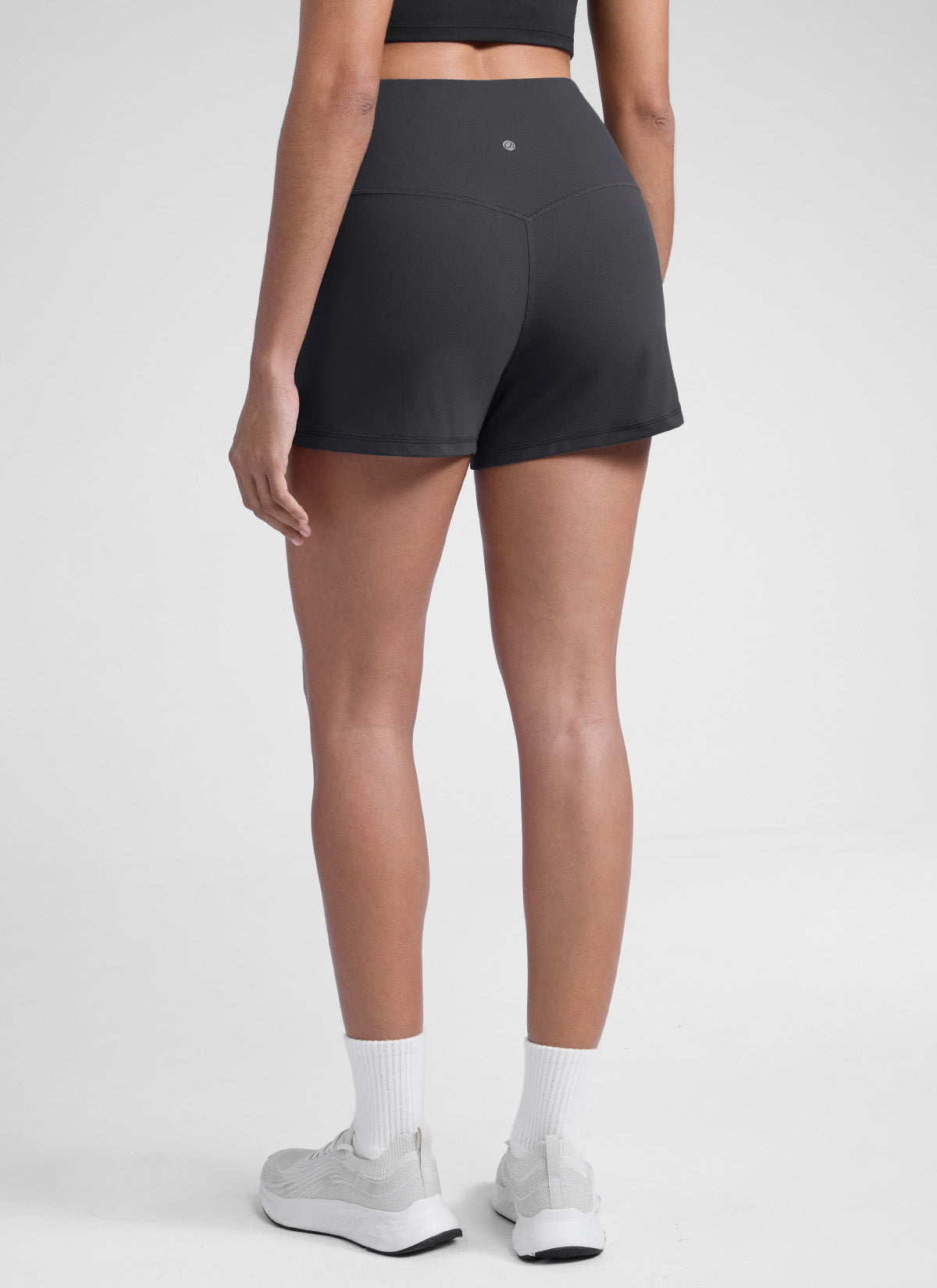 CRZ YOGA Babae Butterlift High Waisted Shorts na may Bulsa, Linerless, Mysterious Grey