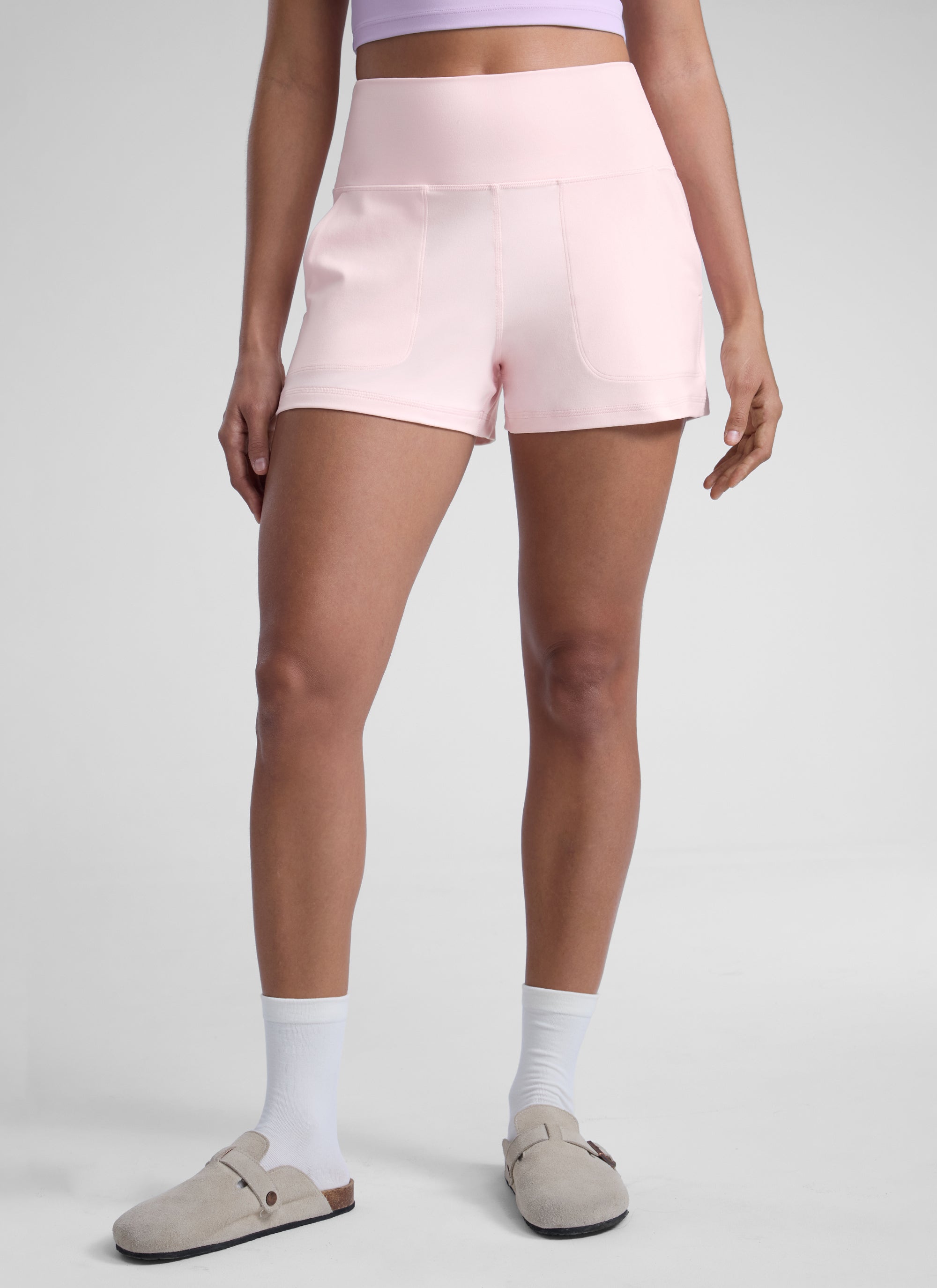 CRZ YOGA Babae Butterlift High Waisted Shorts na may Bulsa, Linerless, Strawberry Pink