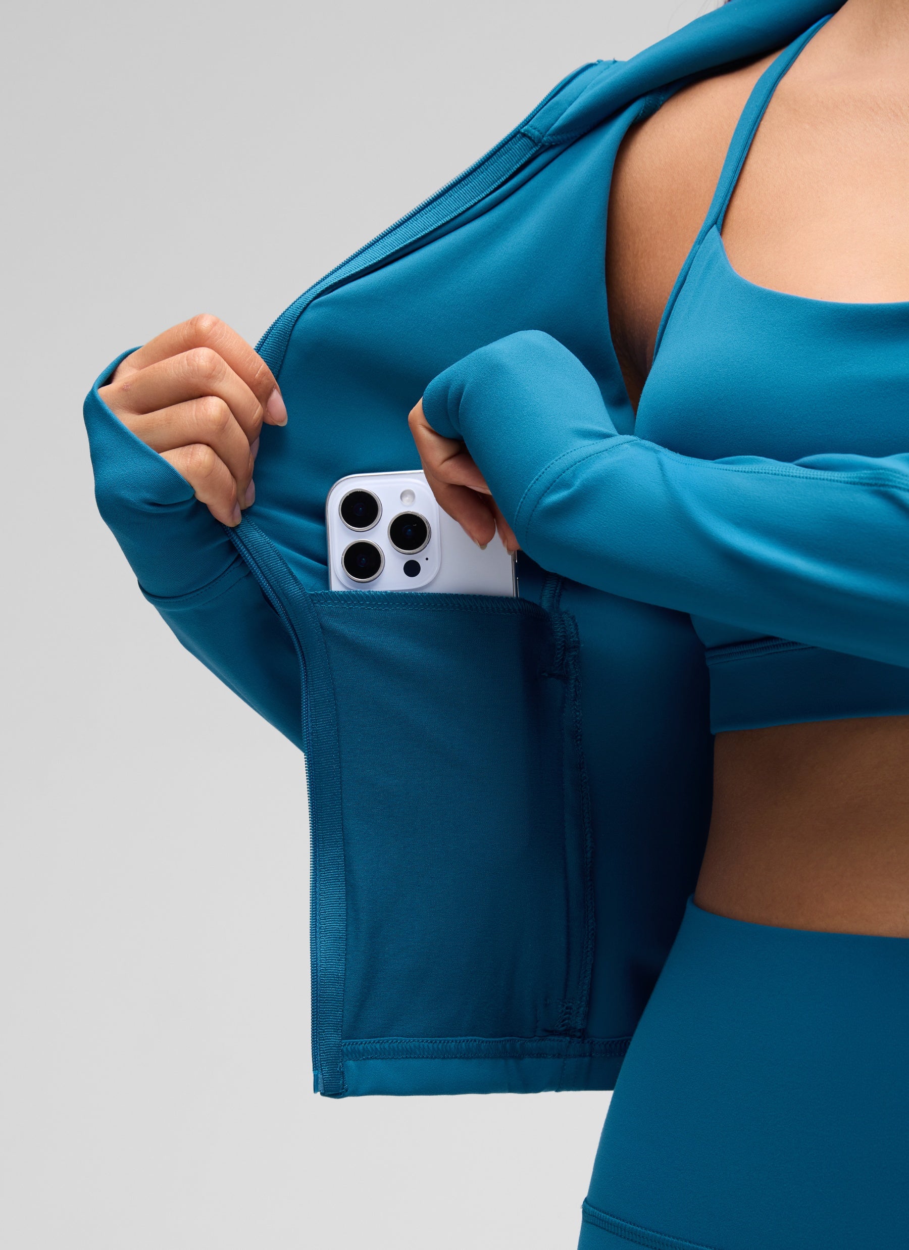 CRZ YOGA Pambabae Butterluxe Mga Panlabas na Damit na May Buong Zip na May Crop Pocket, Super-sonic Blue